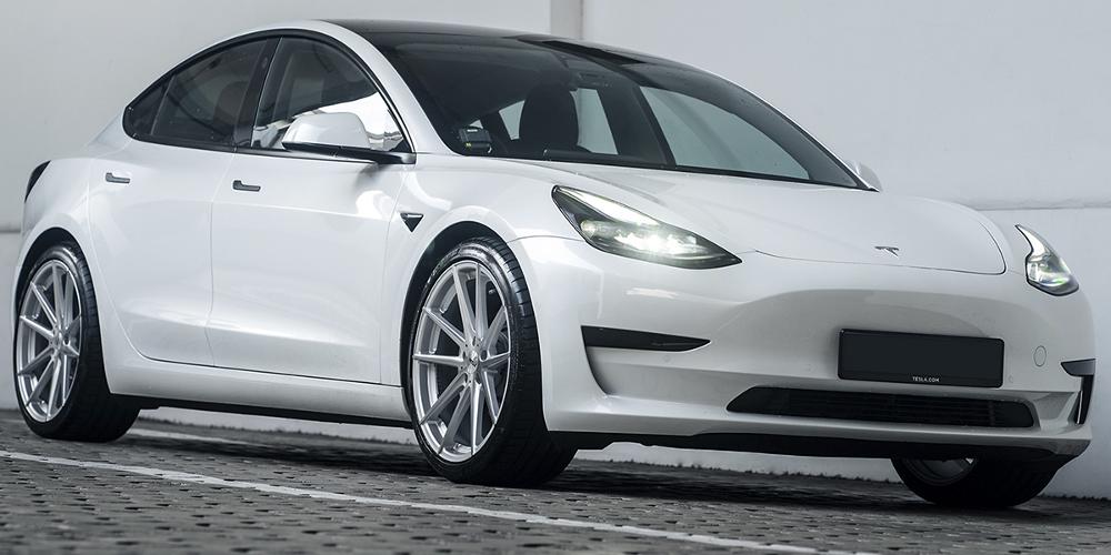 Tesla 3